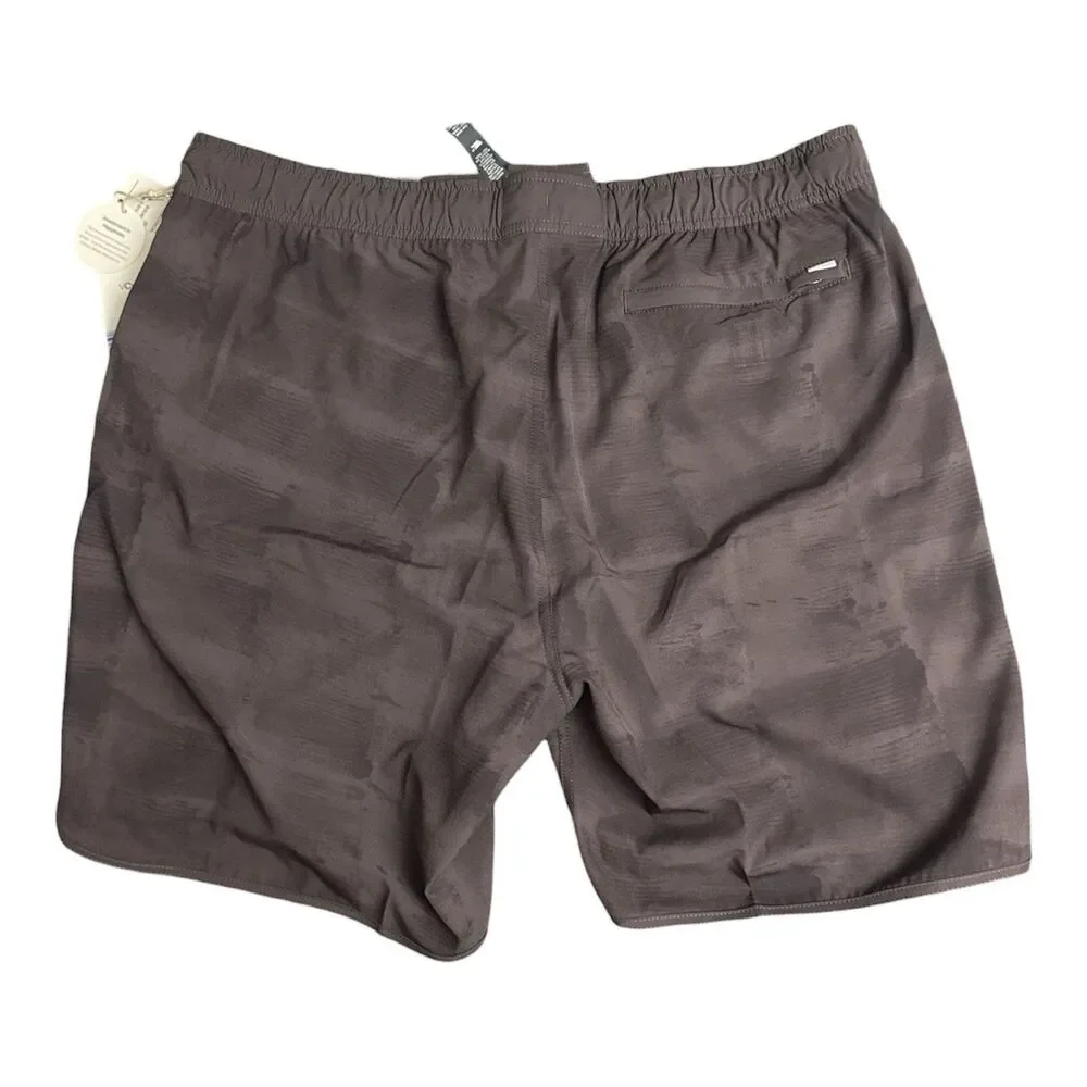 Vuori Men's Banks Short 7.5” Inseam Color Sangria Brick Sz XXL New $68